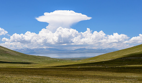 Approaching Song-Kul Lake